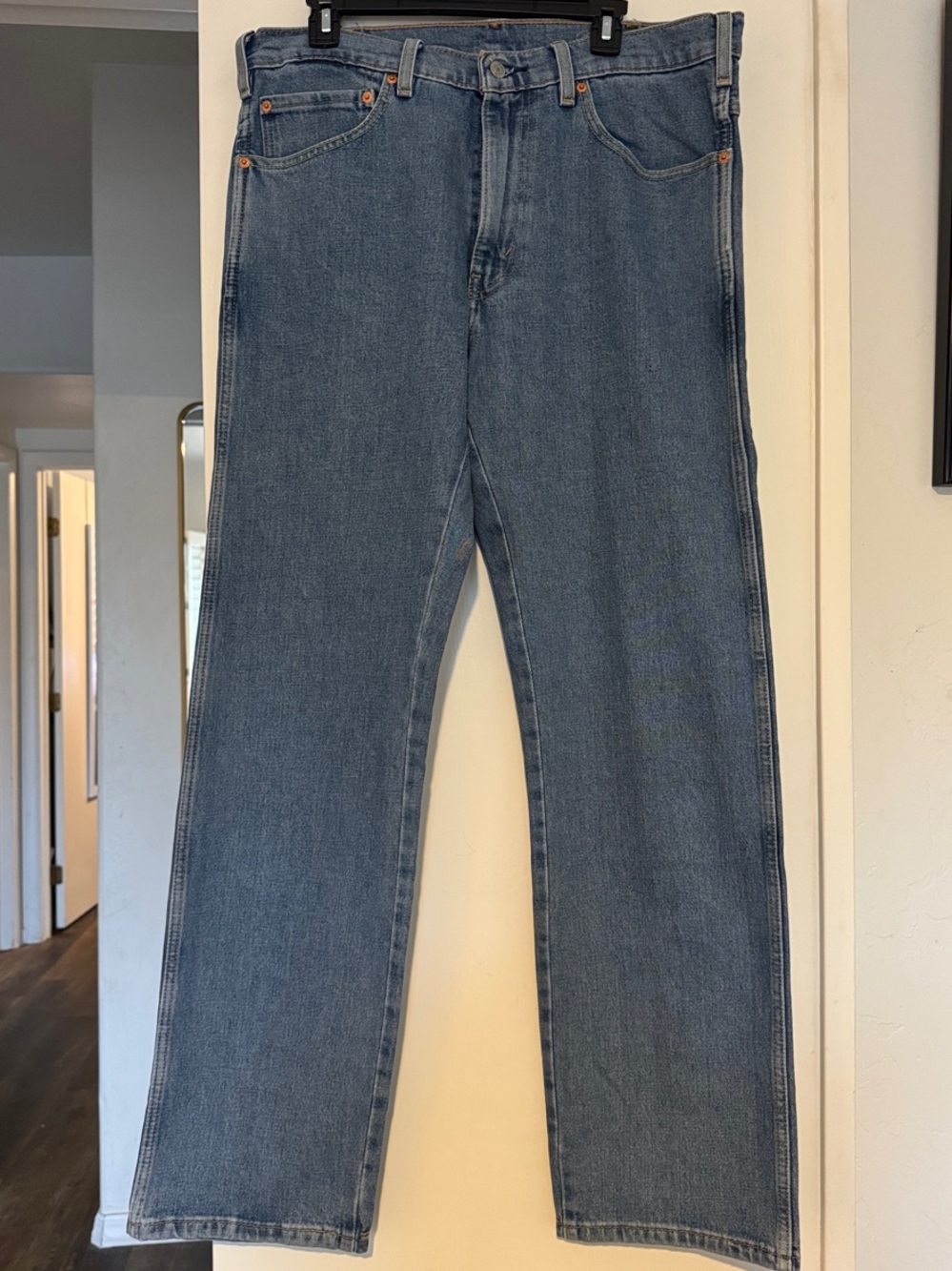 Levi's Men's Straight Jeans in Medium Blue Wash Size 36x34